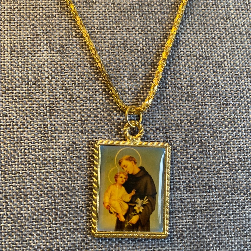 Vintage St Anthony Medal Necklace